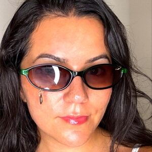 Green Oval Cat Eye Sunglasses with Gold Piercing and Gold Cowry Seashell NEW